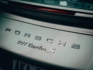 A mild hybrid, full hybrid és plug-in hybrid autók közötti különbségek