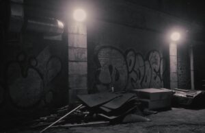 Épületmászás biztonsági eszközök nélkül