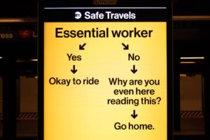 Hétköznapi városi hősök – takarítók, buszsofőrök, portások